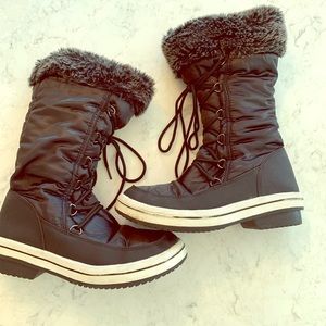 Winter black boots size 8